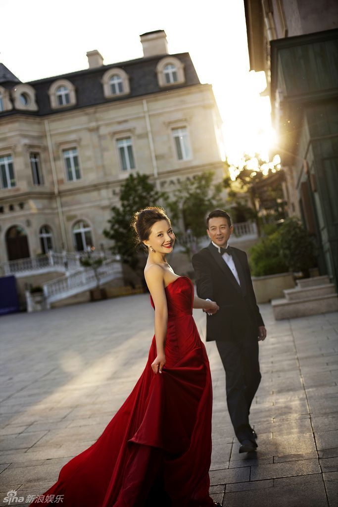 高清:孙茜蔡远航婚纱照曝光 8月4日步入婚礼殿堂