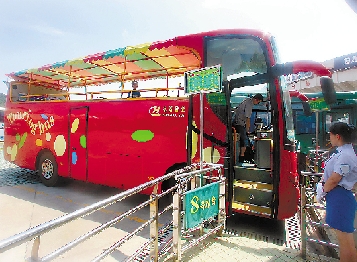 杭城y9敞篷公交车下月"退休"环保型双层巴士取代