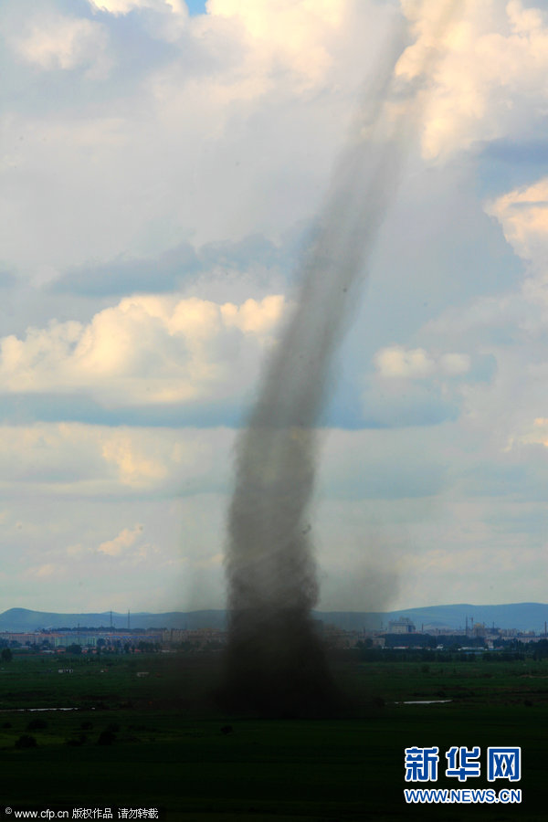 珠海现罕见"龙吸水" 盘点全球龙吸水震撼场面