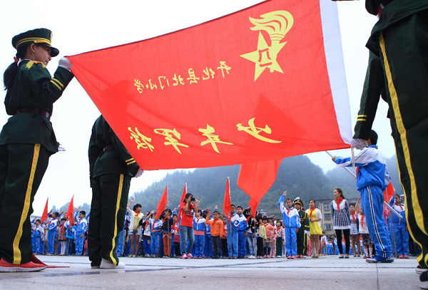 少年军校助力成长