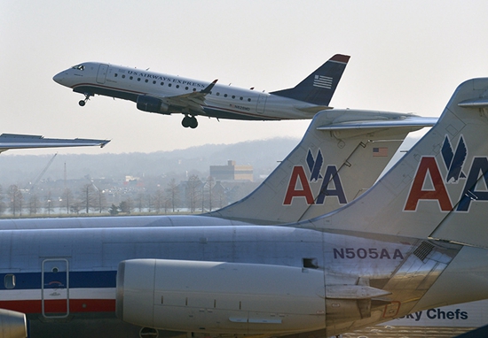 世界最大航空公司美國航空集團正式登場