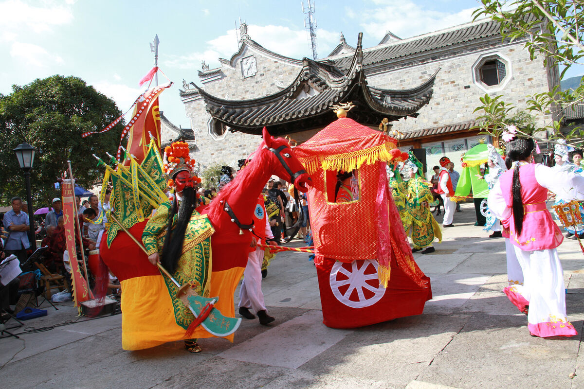 【中新社-浙江新闻网】台州临海传承大石车灯戏 看关云长送皇嫂过关