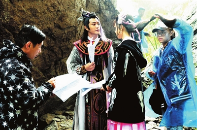 封神英雄榜2在寿仙谷景区冒雨拍摄