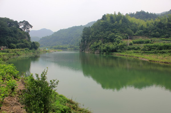 磐安新闻  从冷水镇冷水村伏虎桥至潘潭村与缙云交界处的好溪段长近7