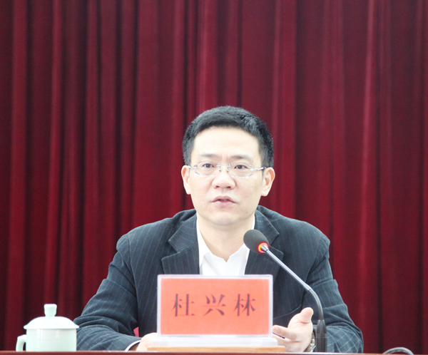副书记,县长何卫宁主持会议,县委副书记上官国明作农业农村工作报告