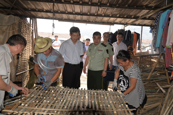 德清县委常委副县长胡梅奎带队调研浙北毛竹市场消防安全工作