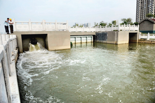 反修港河闸建成使用
