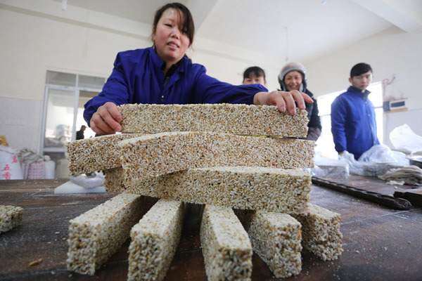 风物志丨过年记忆里最有味道的冻米糖