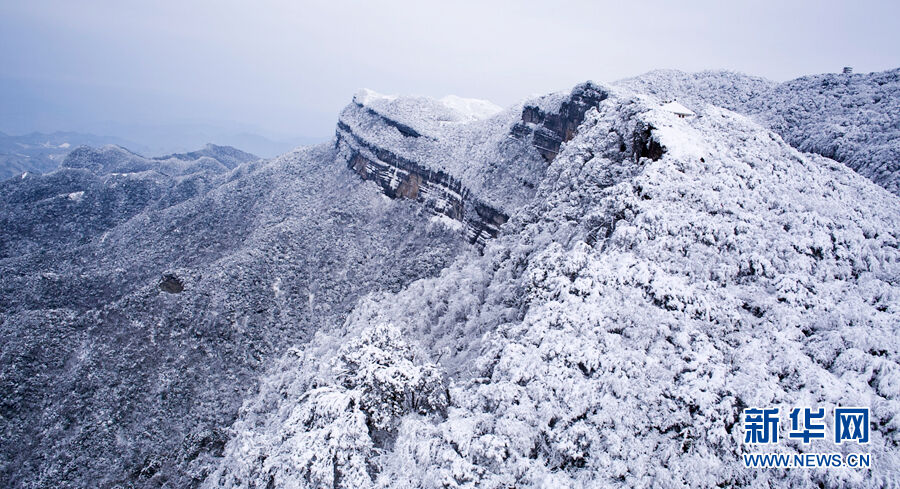 南川金佛山下雪图片