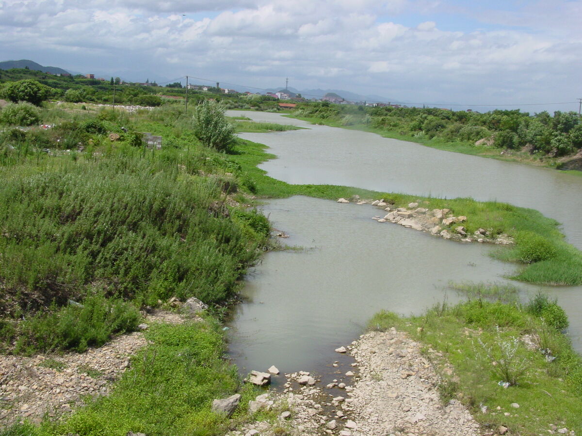 治理重点县建设,完成中小河流重点县曹宅镇潘村,孝顺,鞋塘3个项目区