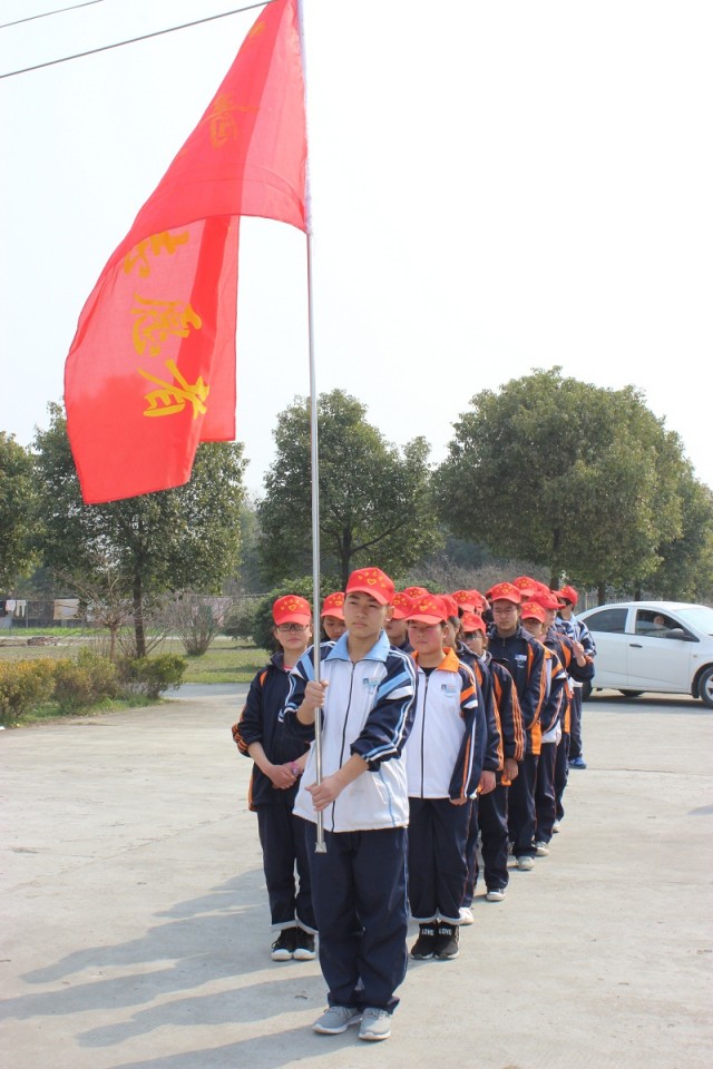 嘉善五中三月学雷锋送温暖活动