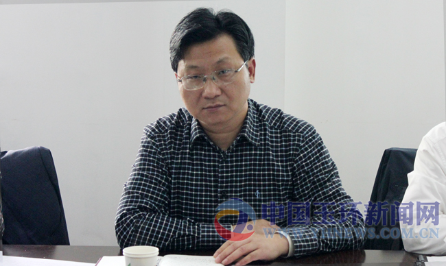 陈昌笋督查长屿闸水质提升攻坚行动