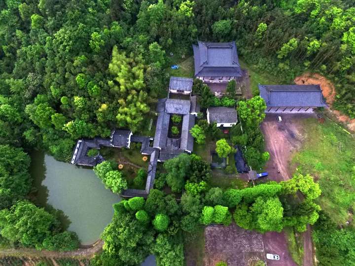 武义明招寺 浙江新闻客户端通讯员 张建成 摄道统传千载吕氏《家范》