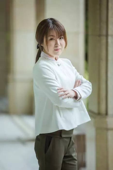 张姝,你凭什么能获奖?