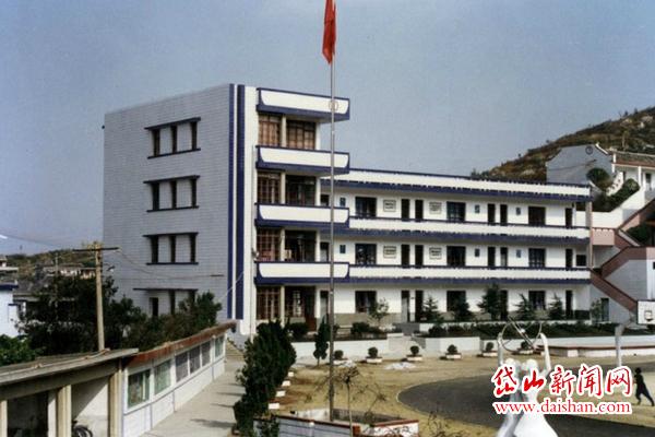 榆林东沙新建中学图片