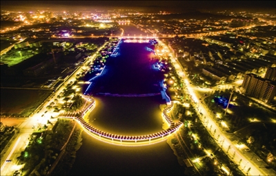 長安橋夜色大坤頭雲海蜃樓對望大紅巖看影展 張建成攝