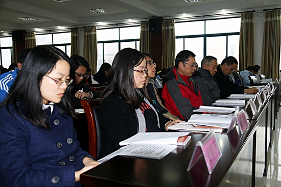 自前两年在上浦镇中,夹塘小学,上虞中学,百官中学和浙江水利水电学院