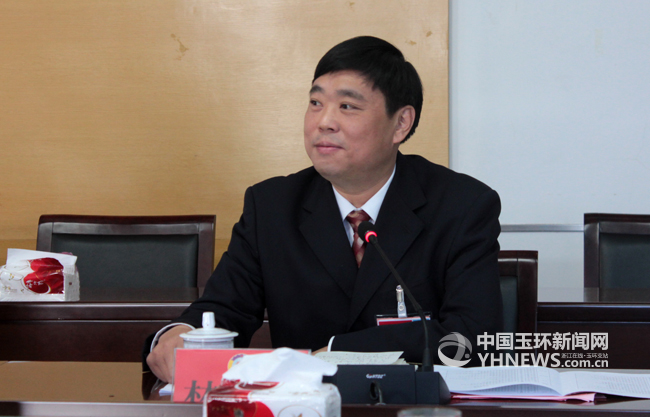 林先华吴才平施红兵林成辉阮聪颖继续参加审议讨论