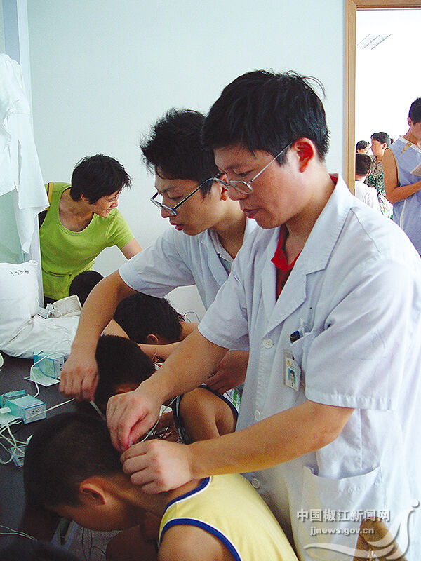 郎伯旭:针尖上的仁心仁术