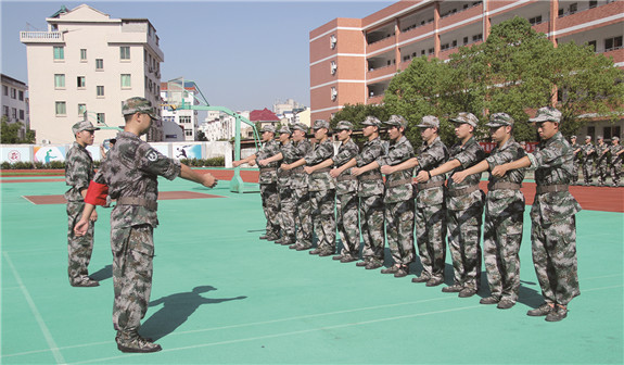 准新兵入伍前接受训练-黄岩新闻网