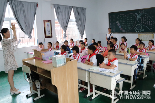 "平安课堂"走进利民小学:安全知识护学生健康成长