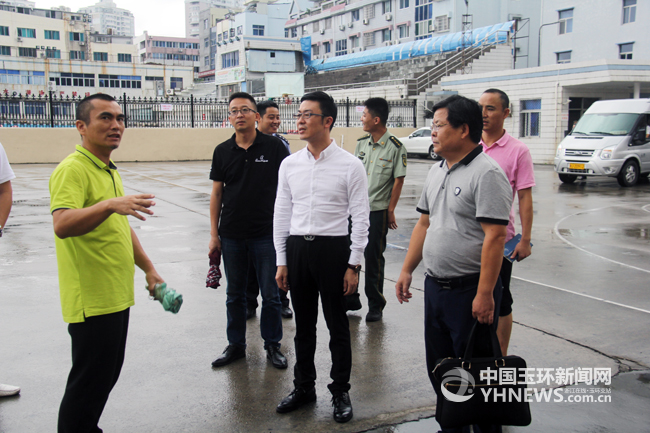 9月30日下午,玉环市副市长王超带领公安局,消防大队,文广新局等部门