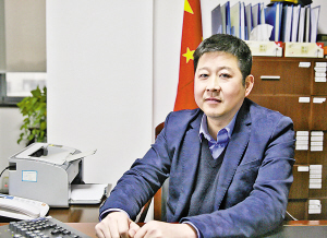 人民美好生活需要上创造新业绩 县市场监督管理局党委书记,局长章熙翔