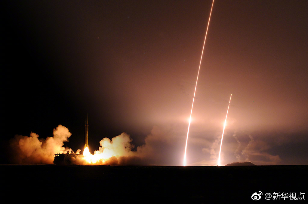 火箭军某型常规导弹发射精彩瞬间