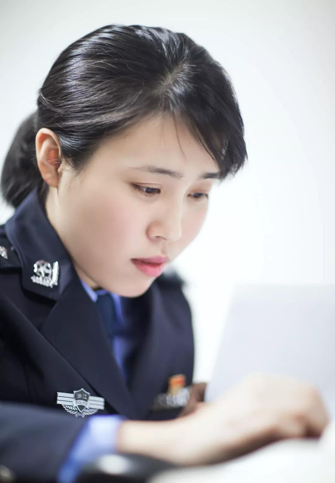 不一样的警花丨"女学霸"之法制员修炼手册