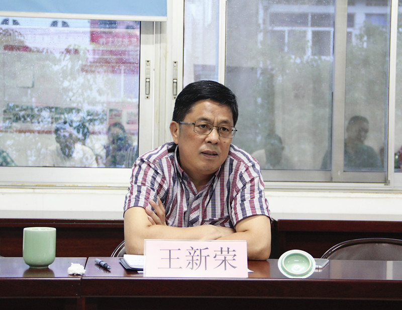 王新荣调研木玩企业粉尘治理工作