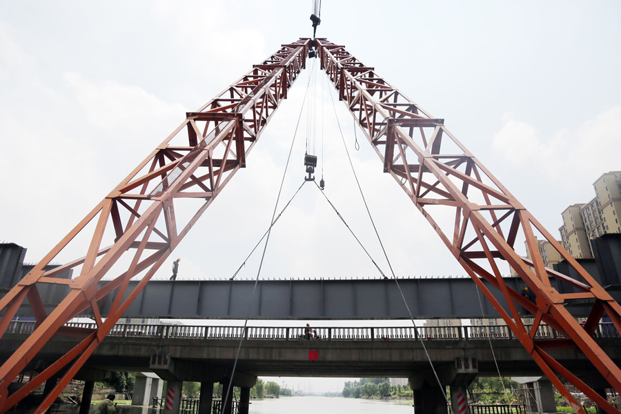 嘉善首座钢混叠合梁桥合龙