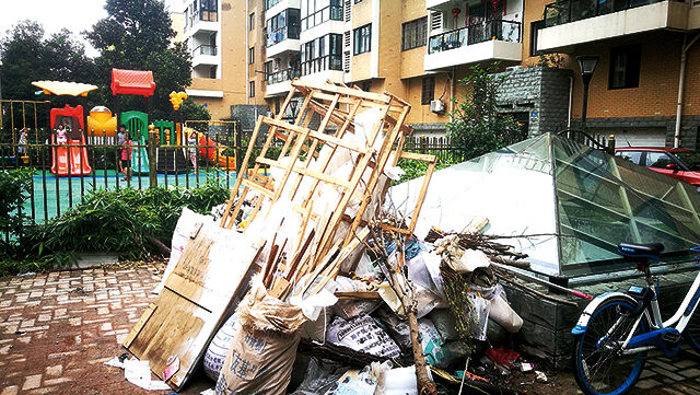 装潢垃圾如此堆放不合适