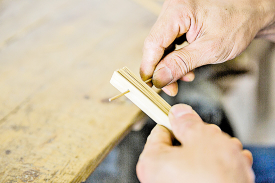 一起制扇,一起白头——鄣吴贤伉俪痴心制扇三十余载