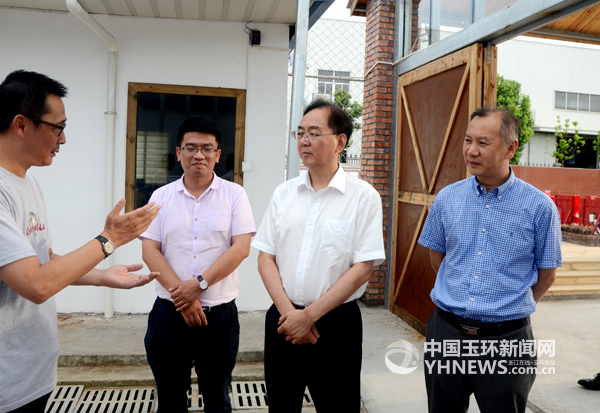 会后,单坚一行还深入浙江华龙巨水科技股份有限公司,浙江·玉环跨界