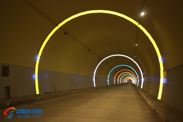 我县7个公路隧道增设反光彩虹圈