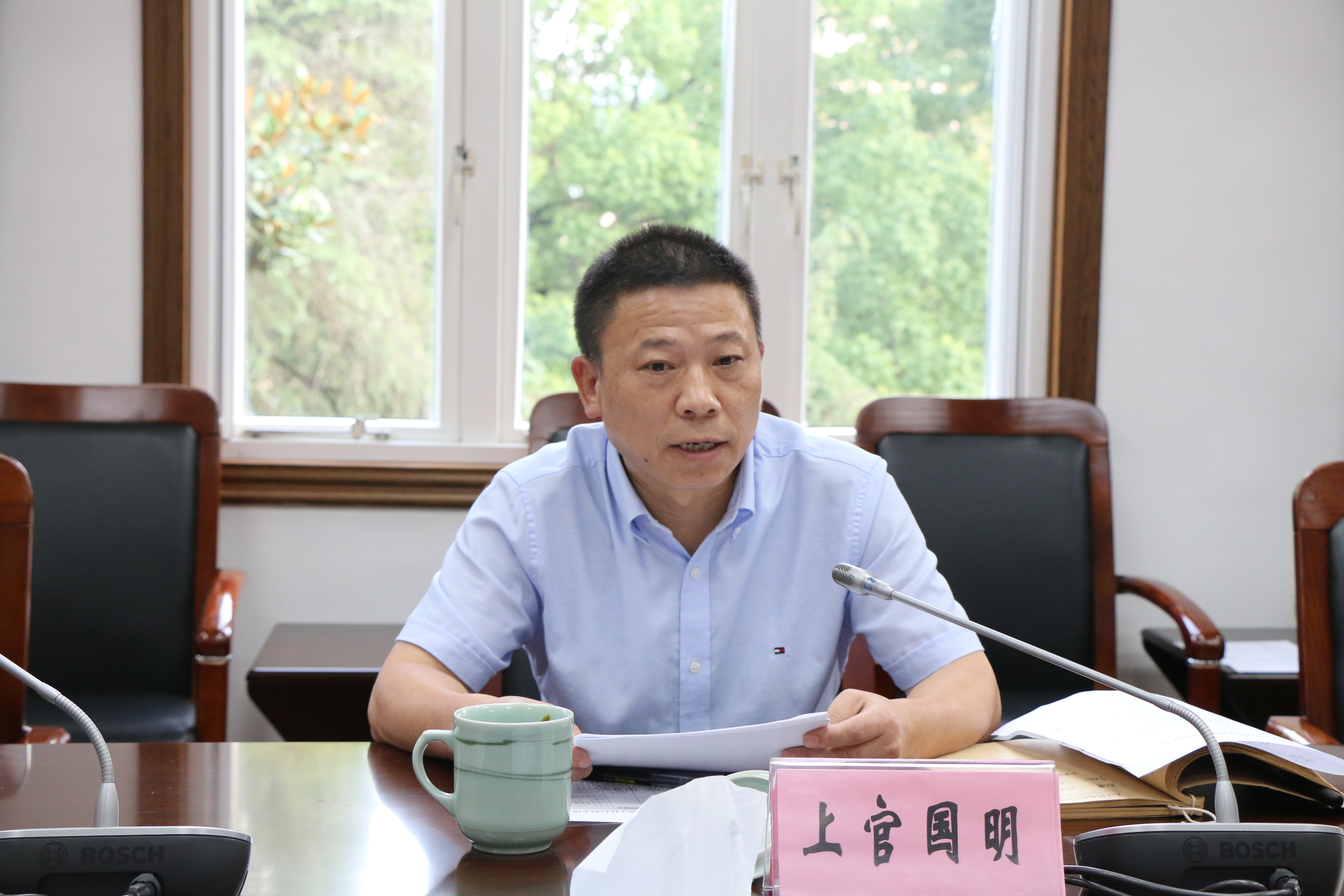 上官国明调研农民增收和消薄工作