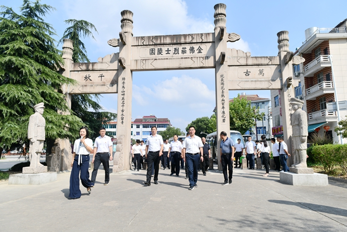 新闻网9月18日(浙江在线记者 黄永强)17日上午,傅显明,楼琅坚,卜亚男