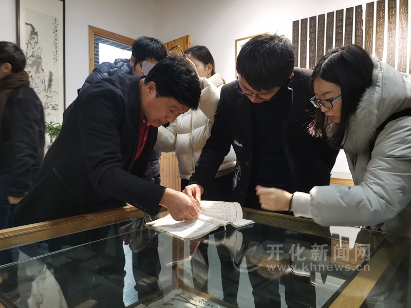 复旦大学研修班点赞开化纸传统技艺有传承-开化新闻网