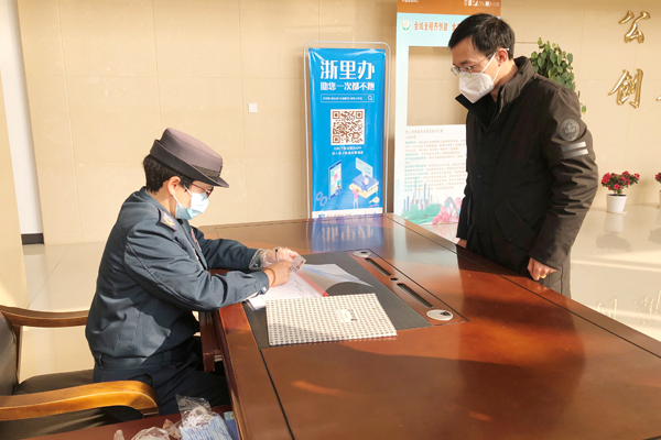 新春上班第一天 我县机关事业单位打好战"疫"行动