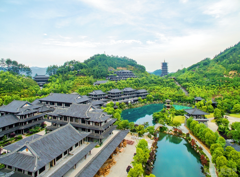 化国家战略的推进,开化从省际边陲变为了长三角的西部门户,九景衢铁路