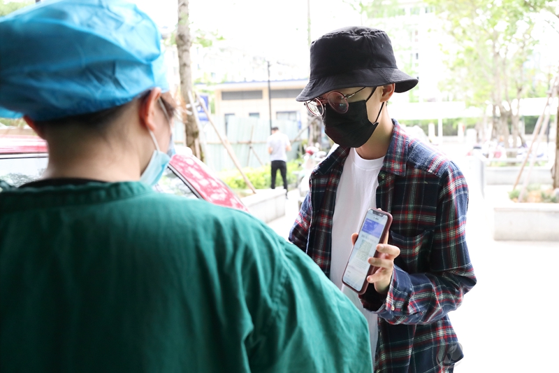 亮码测温持续进行中