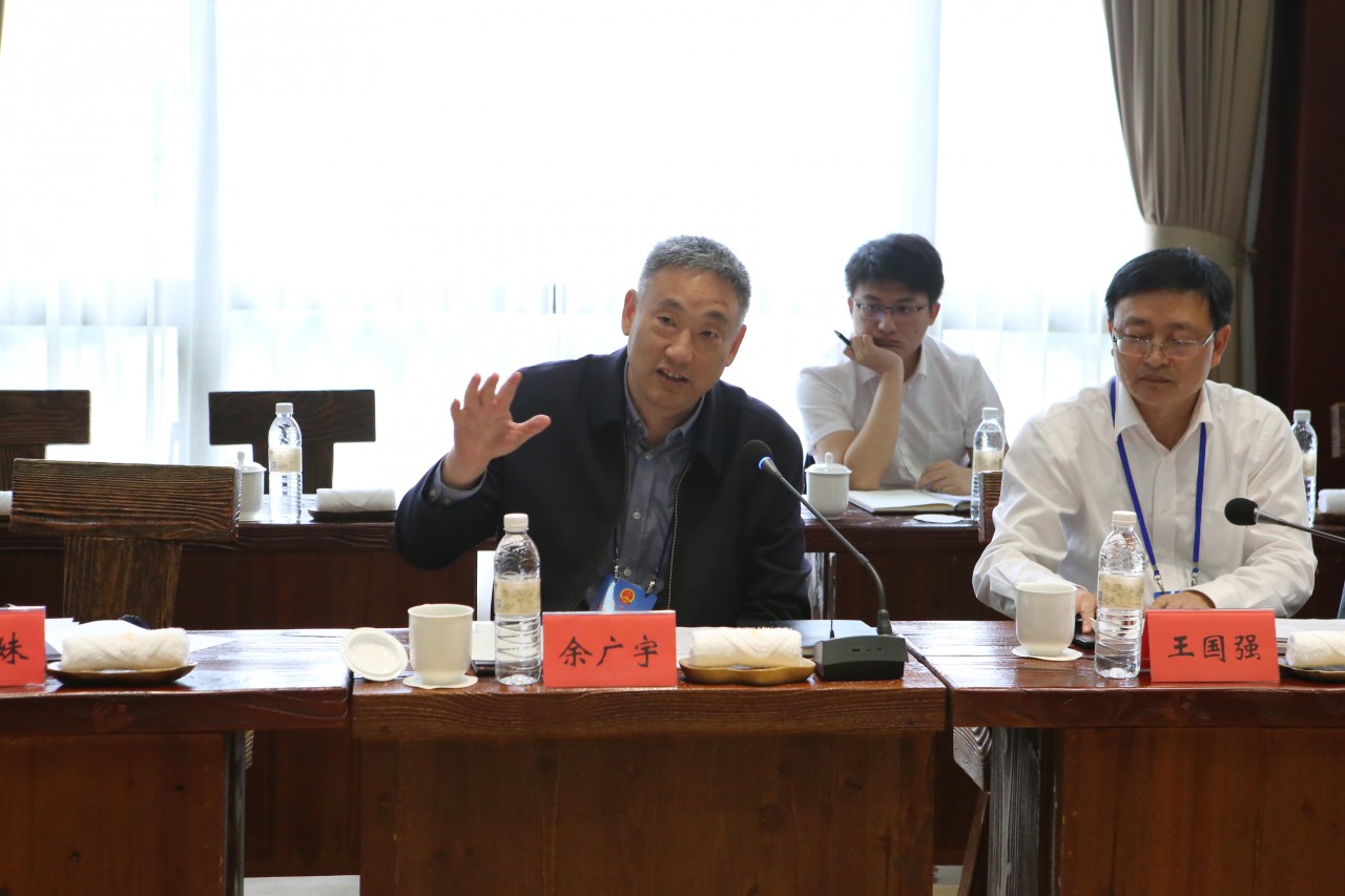 市人大代表柯城中心组来开化县视察"大花园"典型示范建设工作