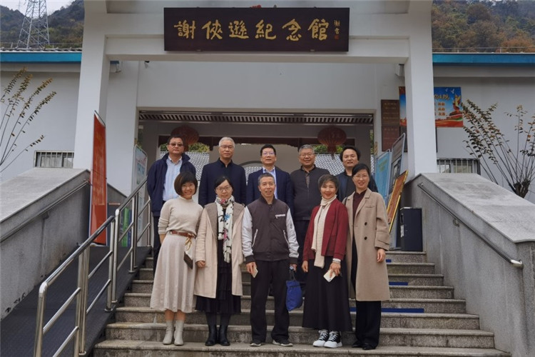 民革平阳县基层委主委林海丹等陪同调研.