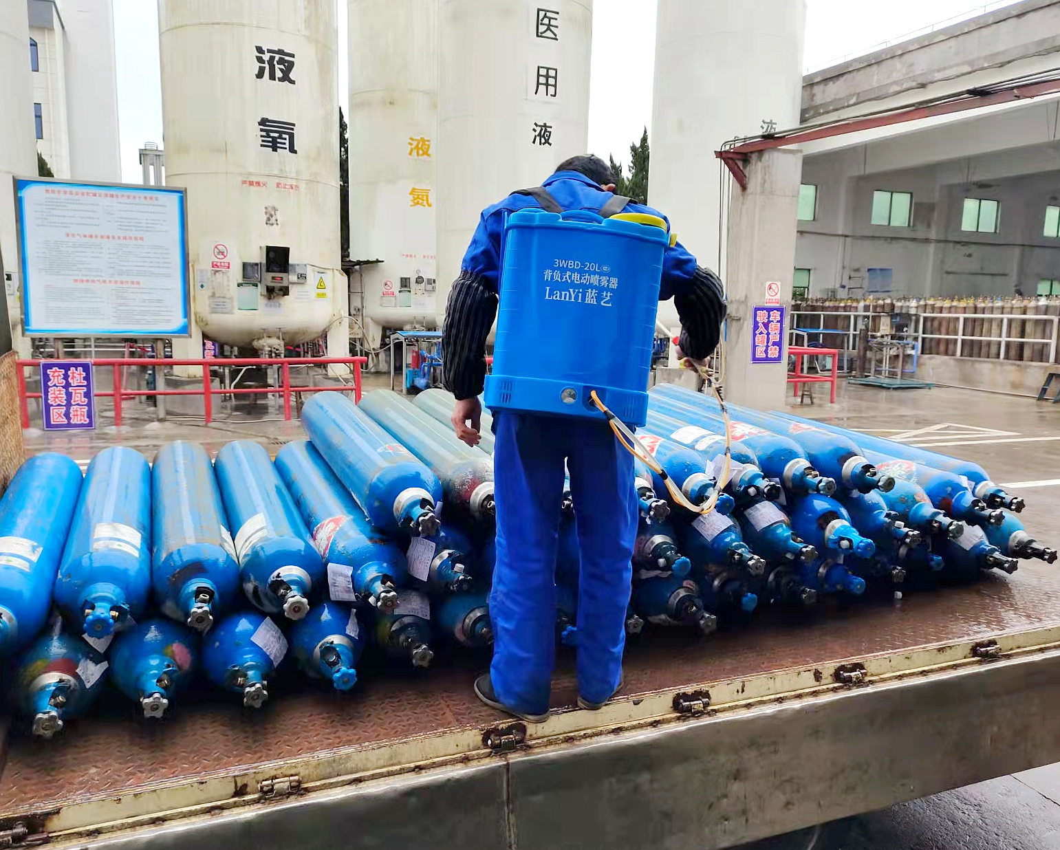 三专九项留痕监管保障防疫药品质量安全