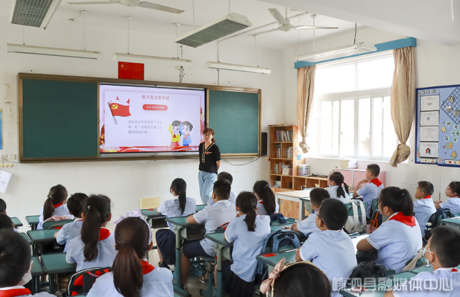 我县各学校迎来“开学第一课”-嵊泗新闻网