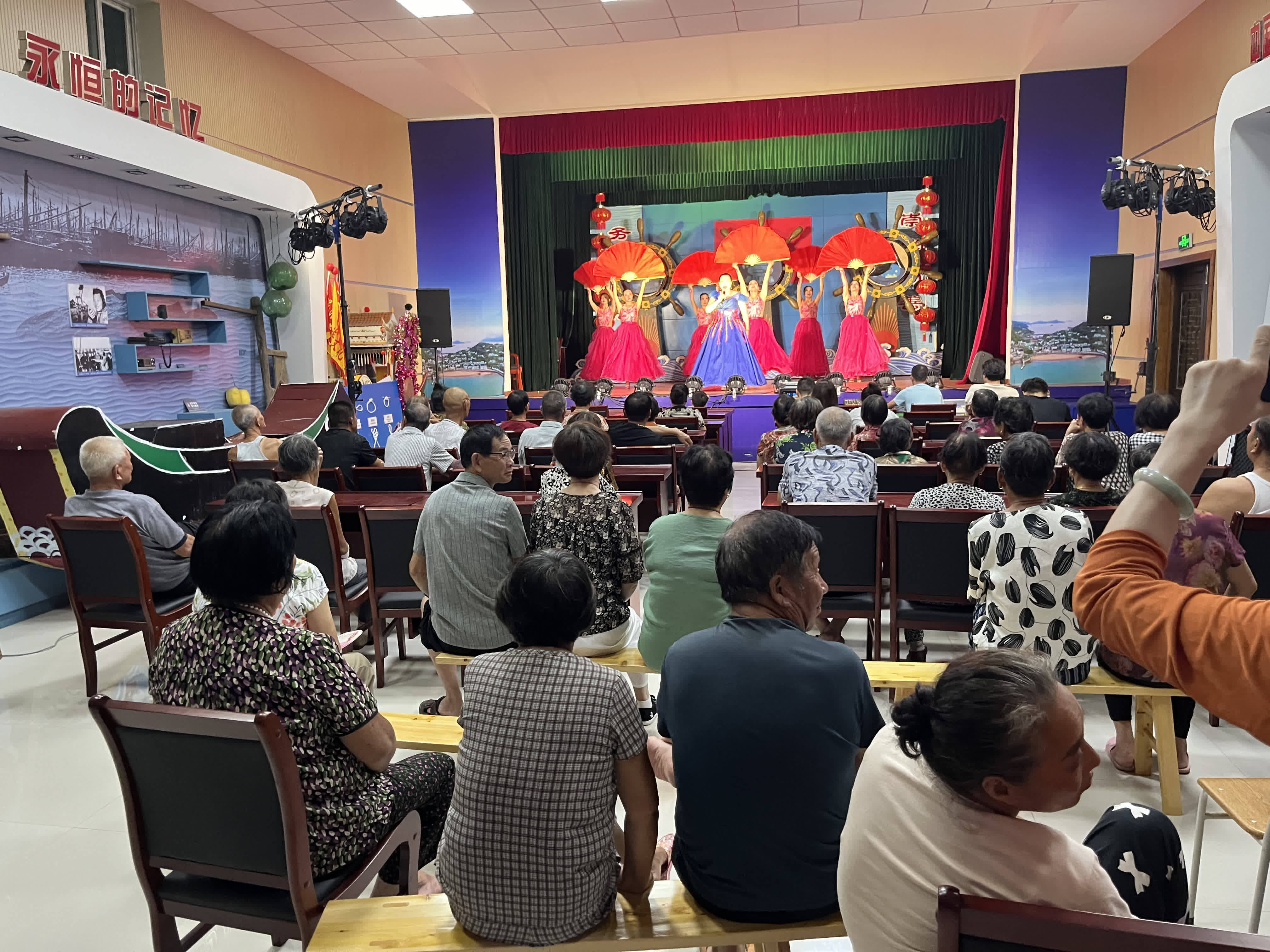 获得感,8月26日,普陀区"廉戏下乡"文艺演出走进虾峙镇沙峧文化礼堂