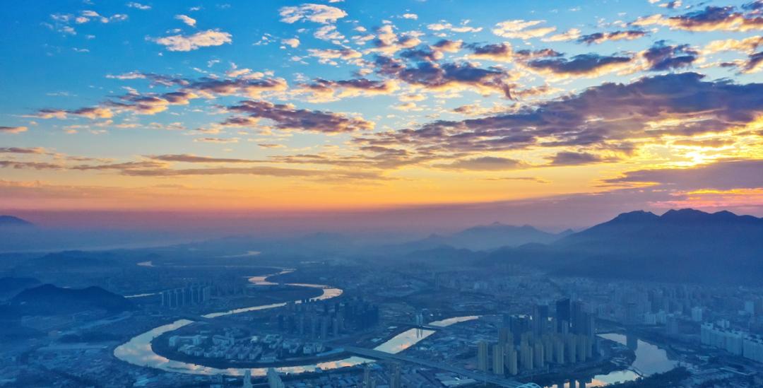 Not That Huangyan! While the Island Goes Viral, Zhejiangs Huangyan Joins the Buzz
