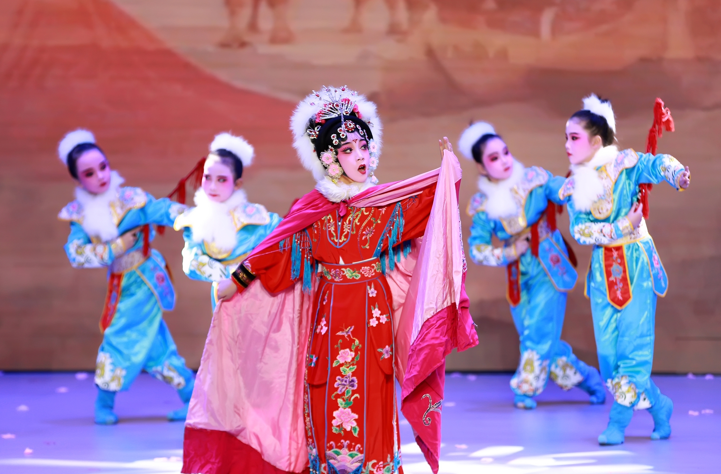 �ľ��У԰չ�ݻ��������