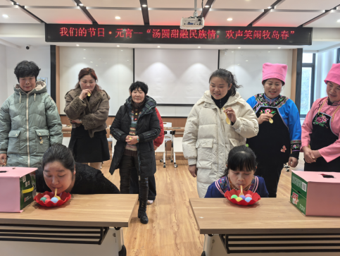 ��Բ���������飬����Ц�������� ���� �����ٰ조���ǵĽ��ա�Ԫ��������