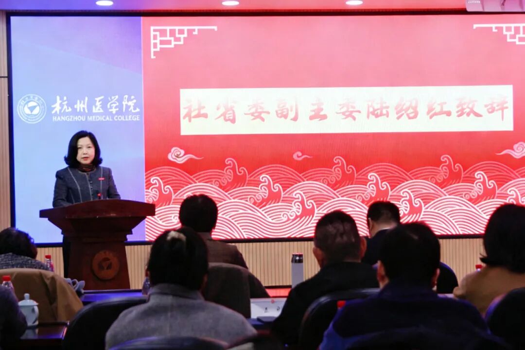 ������֮��������ѧ��У�غ����������ں���ҽѧԺ����